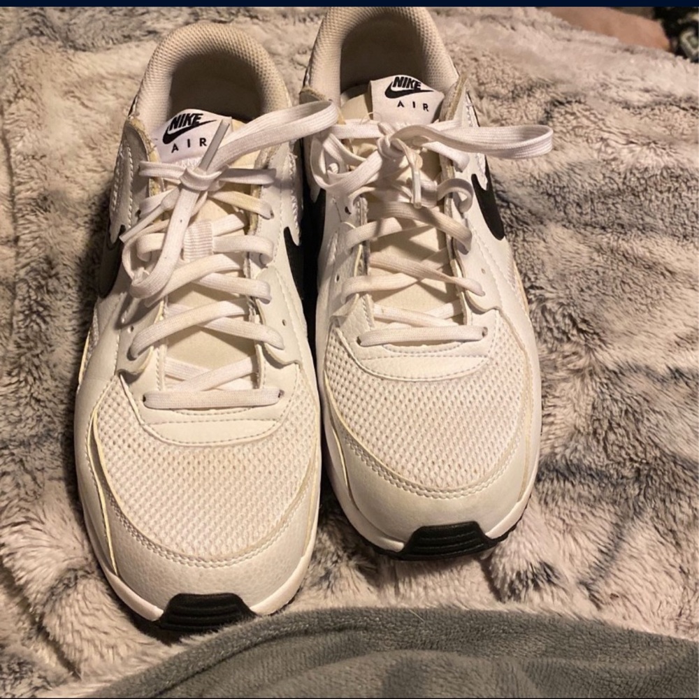 nike air maxs